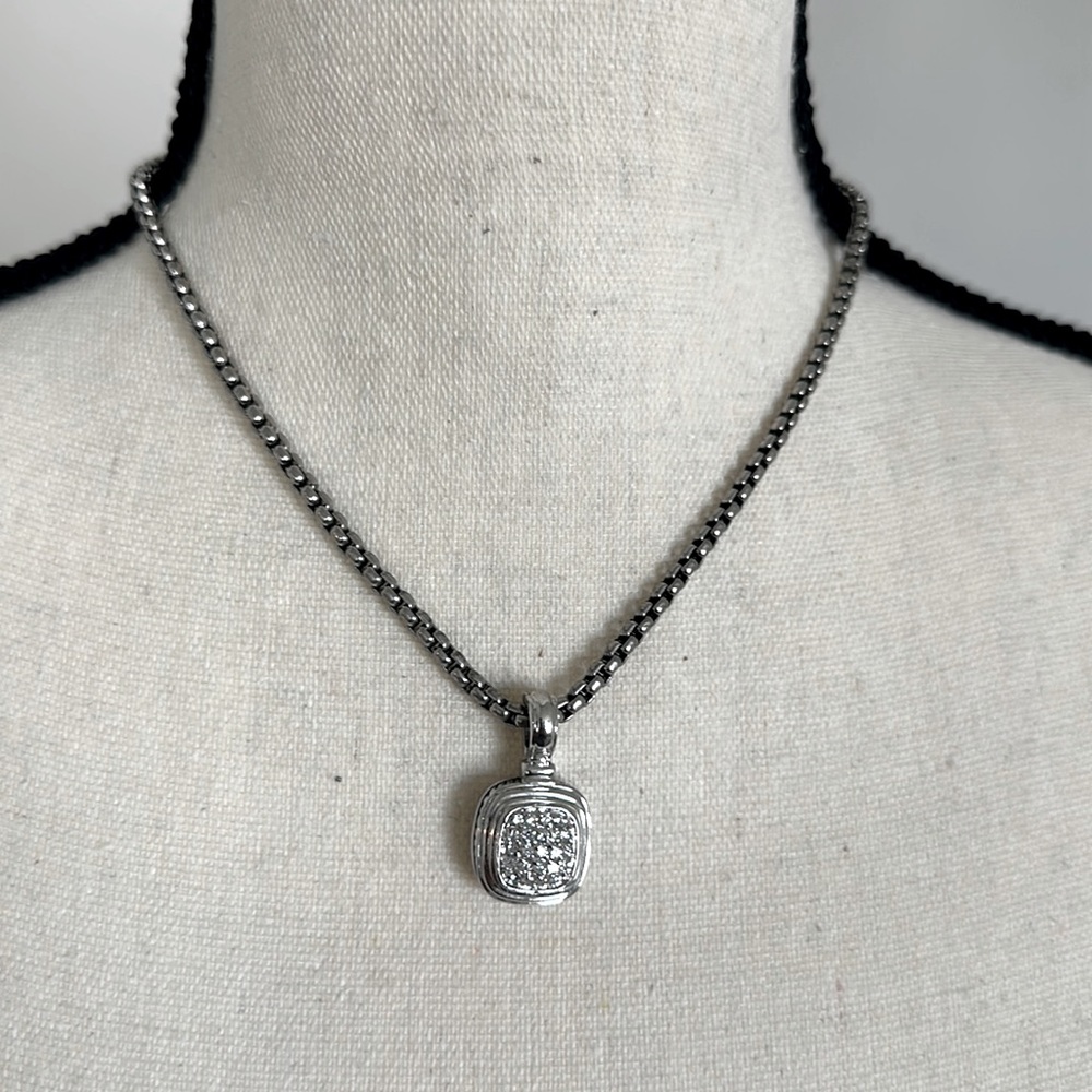 Costume Jewelry! Beautiful!